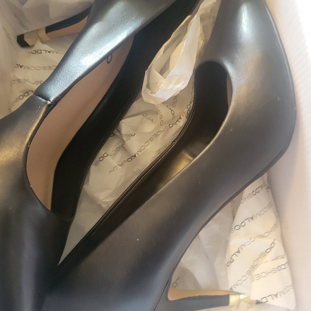 ALDO black and gold tip heels